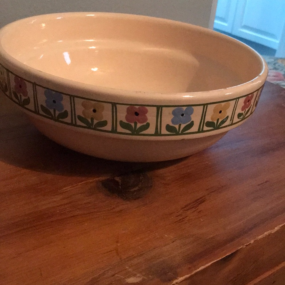 TWO SERVING BOWLS